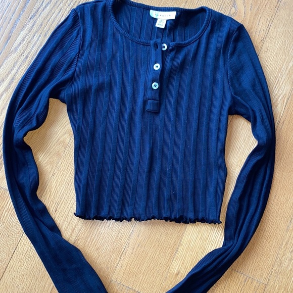 Topshop Tops - Top shop sweater size 4 black